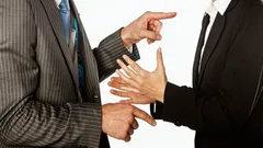 Fesselnde Psychologie: Was bedeutet es, wenn jemand ständig widerspricht?